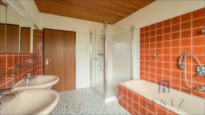 Badezimmer Erdgeschoss