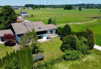 Einmalige Randlage mit angrenzenden Freiflächen
