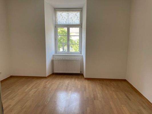 Schlafzimmer (2).JPG