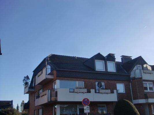 Aßenansicht - zwei Balkone