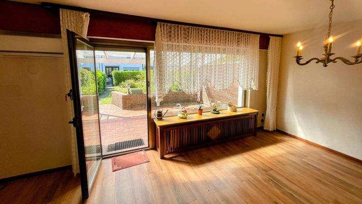 Wohnzimmer zu Garten