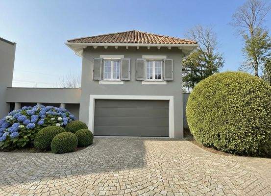 Garage mit Erweiterung