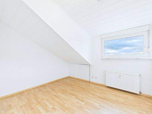 Dachgeschosswohnung in Roden-Nord 