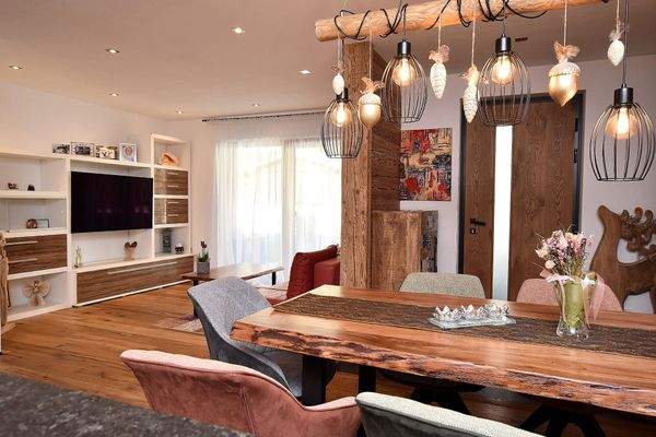 Wohn-/Ess-/Küchenbereich