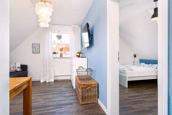 Büro mit Zugang zum kleineren Schlafzimmer