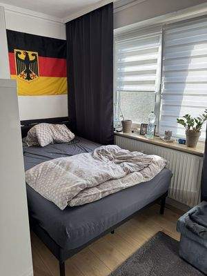 Schlafzimmer (3).JPG