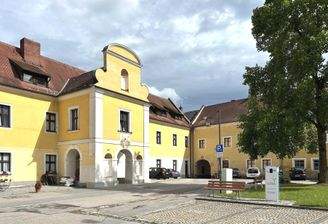 Vorplatz Konvent Oberalteich