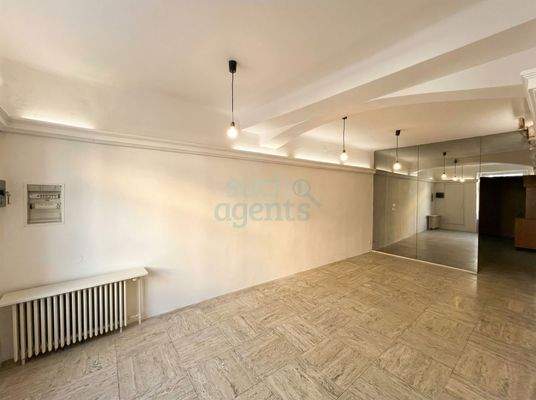 fce0cee6-b2c3-4d61-a576-74717f81d8c1