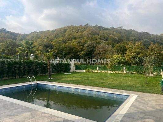 Detached Villa with Pool in a Calm Area in Sile Istanbul