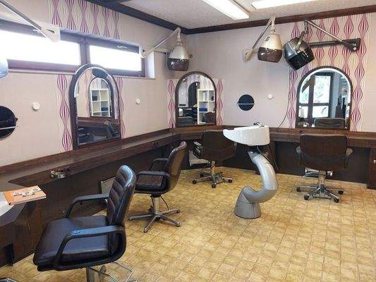 Salon