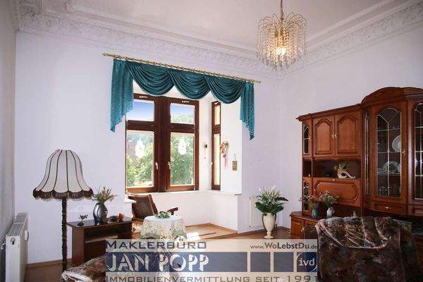 Wohnzimmer mit Erker nach Süden v