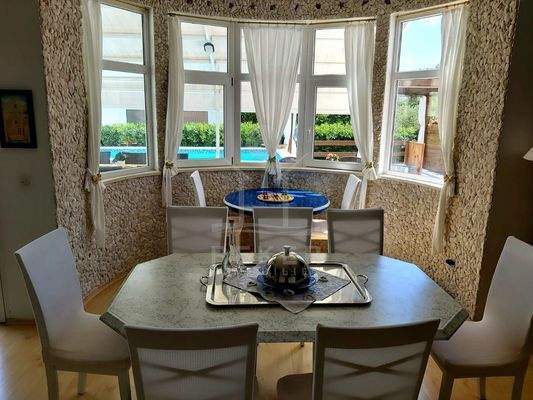 Zwei Stockwerke voller Glückseligkeit