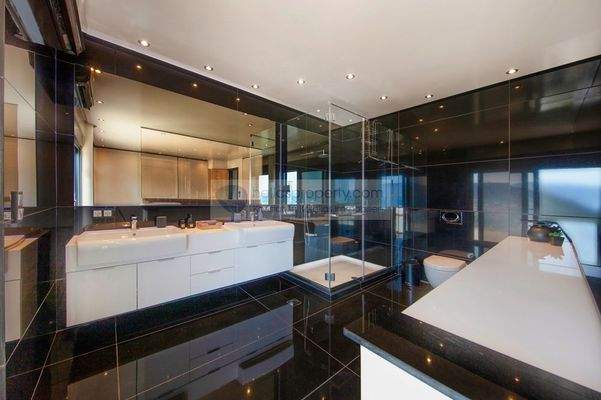 img_dedc488d-167c-4ac7-81b6-54c6675df180