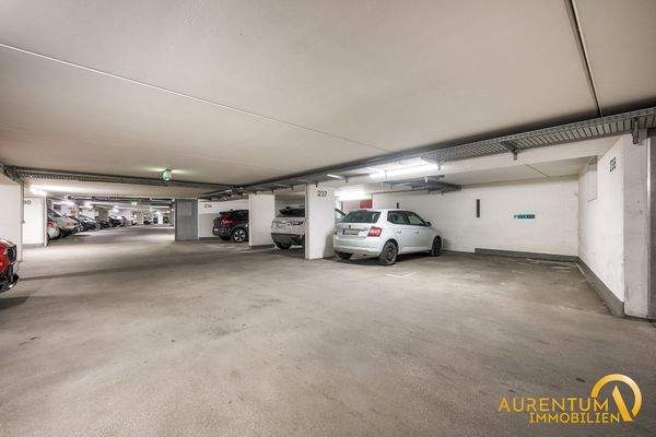 Tiefgaragenstellplatz
