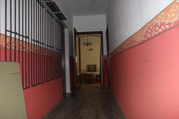 Bauernhaus hinterer Flurzugang zum Tanzsaal, ins OG und Umkleideraum und Büro