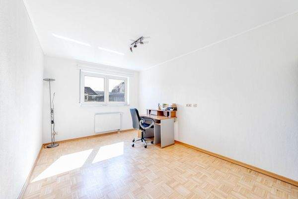 1.OG - Schlafzimmer 1