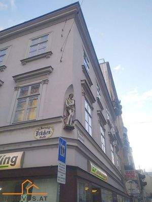 Hausansicht mit Hauszeichen.jpg