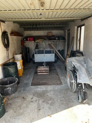Garage 1