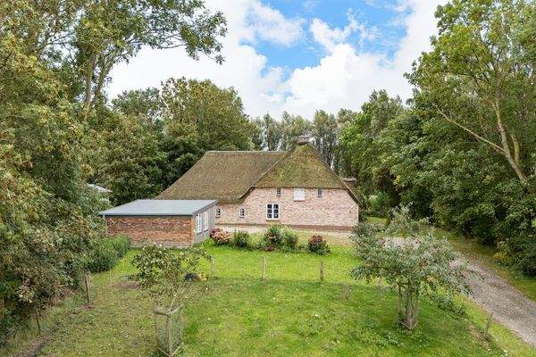 Reetdachhaus nahe der Nordsee