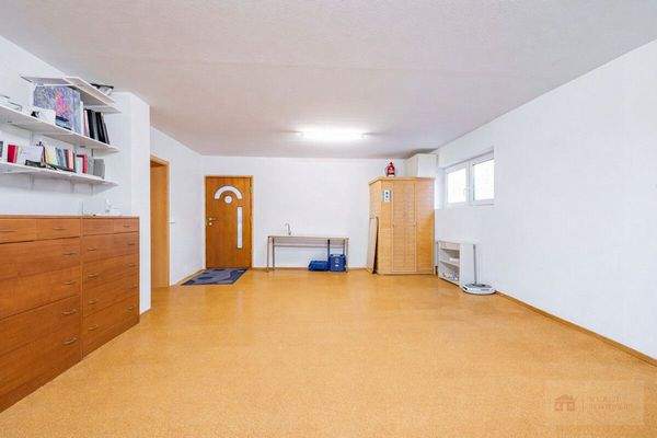 (UG) Einliegerwohnung ?