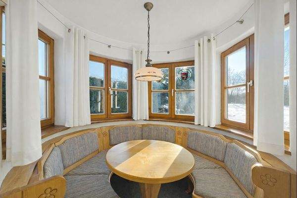 Charmanter Erker (Einliegerwohnung EG)