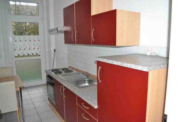 EinbauKüche mit Zugang Balkon