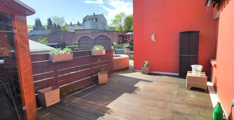 TERRASSE MAISONETTE-WOHNUNG 1.OG