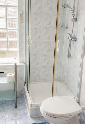 CM1407 auswander-ungarn-Badezimmer Appartment