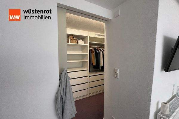 Zugang zum Ankleidezimmer