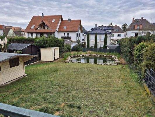 Garten ehemals mit Schwimmteich