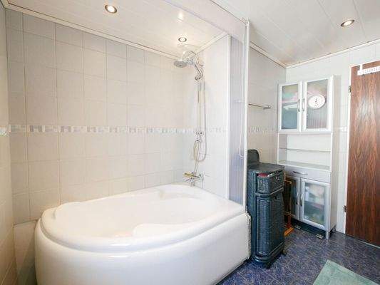 Badezimmer - Dachgeschoss