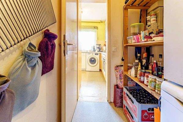 Vorratskammer/Küche