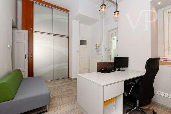 Arany_Entrance Hall_2