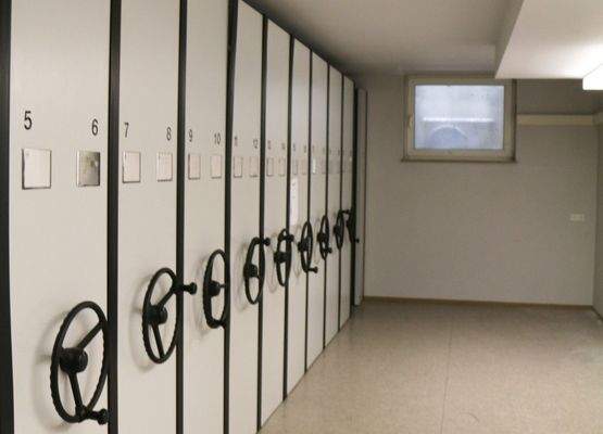 Archivraum mit Schränken