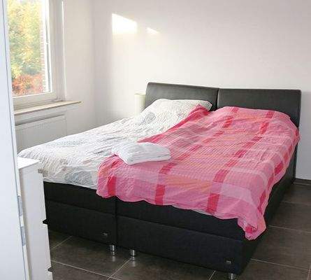 Welkinghove Wohnung Nr. 3 - Schlafzimmer - 1.JPG