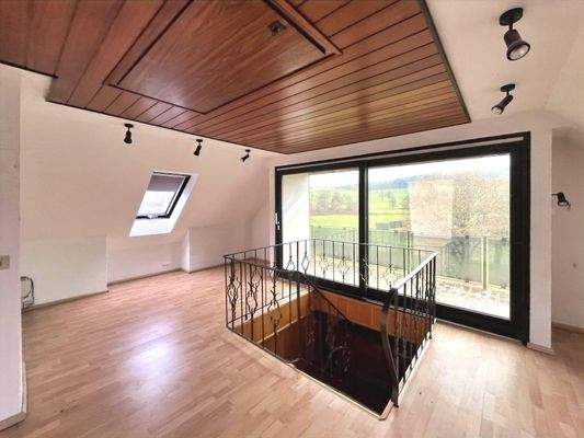 DG, 2.Raum mit Balkon