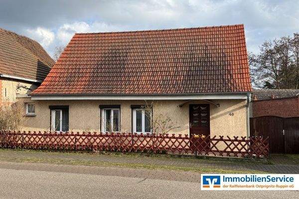 Hausansicht straßenseitig