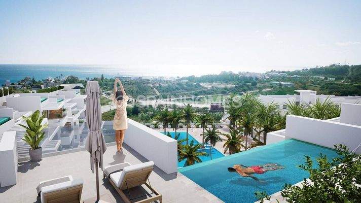 Properties in a Luxurious Complex in a Prestigious Area in Estepona