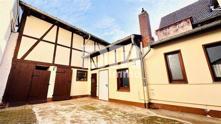 Rückansicht Nebengebäude 1 + Scheune