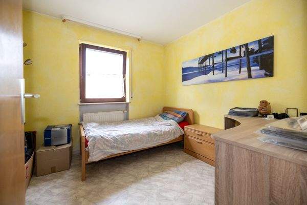 Schlafzimmer EG links