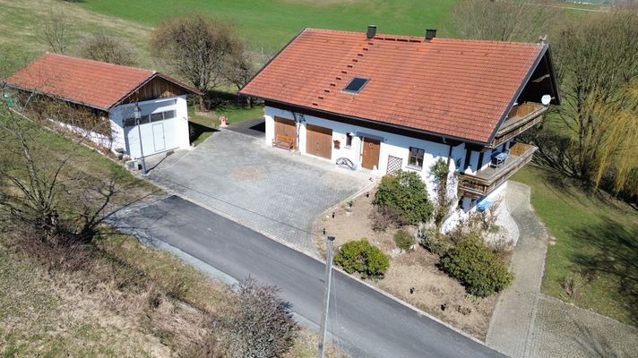 Luftbild Einfahrt
