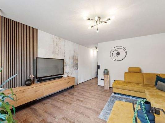 1. OG - Wohnzimmer - Ansicht 2