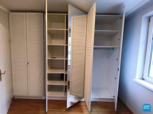 Schrank im Schlafzimmer