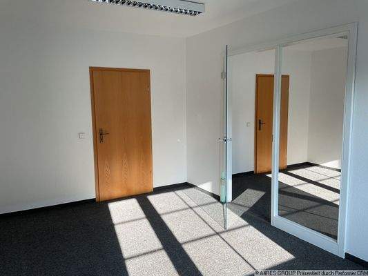 Musterbüro 4