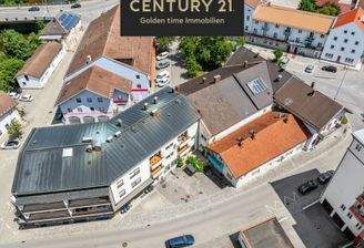 Drohnenaufnahme gesamter Gebäudekomplex Süd