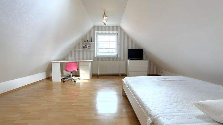 Wohnlicher Spitzboden