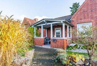 Hauszugang mit Überdachung