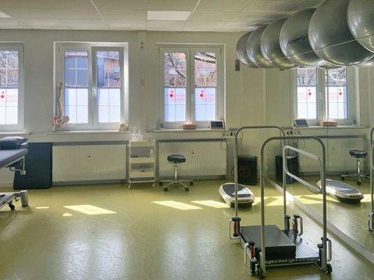 Physiotherapie e Behandlungsraum