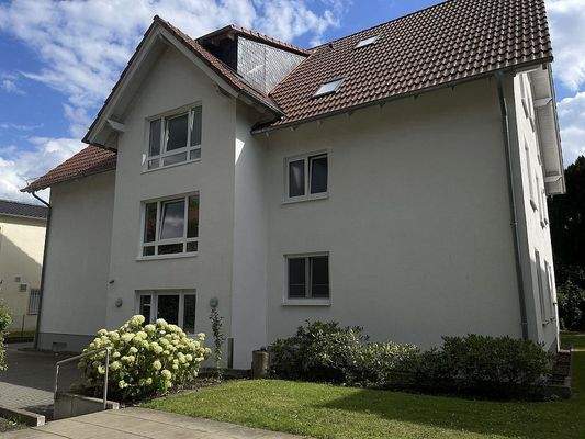 Hausansicht mit Eingang