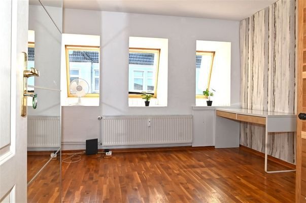 Schlafzimmer 2